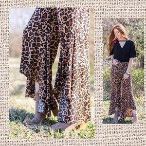CRAZY TRAIN Leopard Paltrow Pant Size L